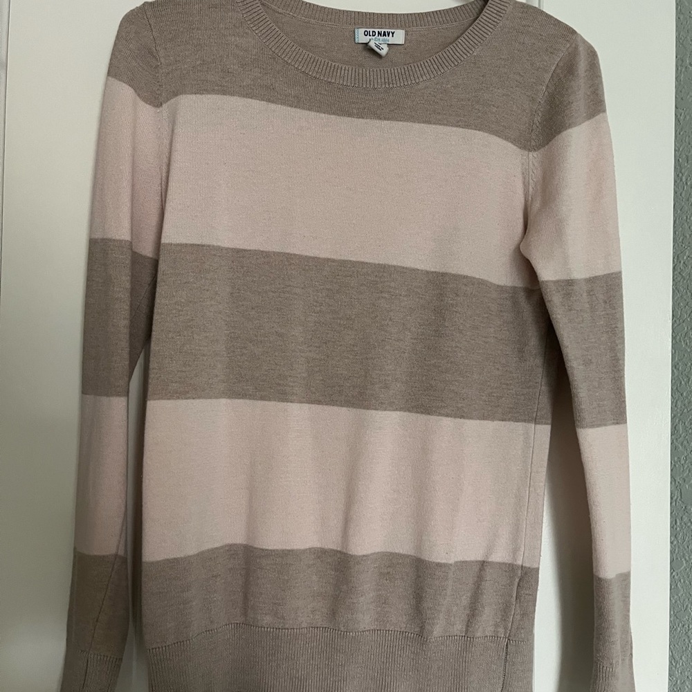 Old navy cream and beige striped long sleeve top size Medium